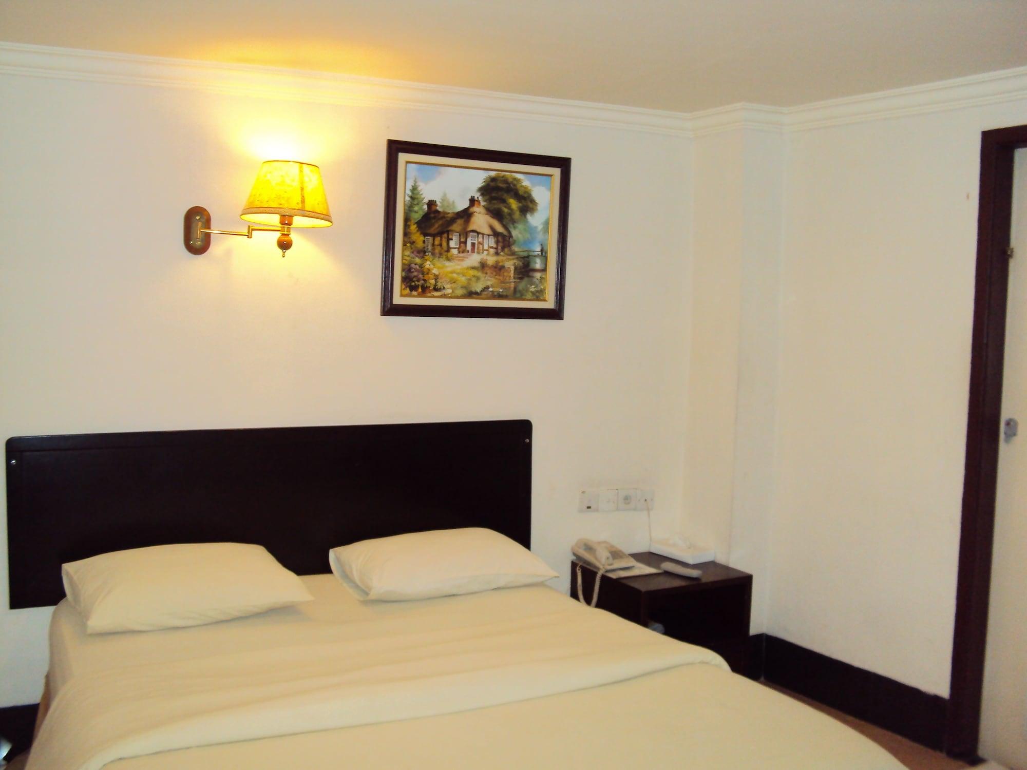 Hotel Citi International Palang Merah Медан Екстериор снимка