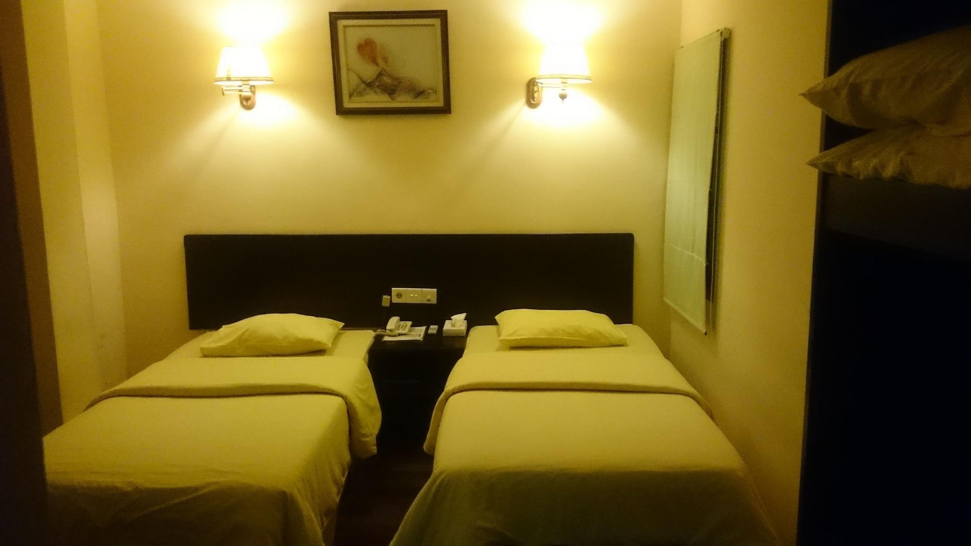 Hotel Citi International Palang Merah Медан Екстериор снимка