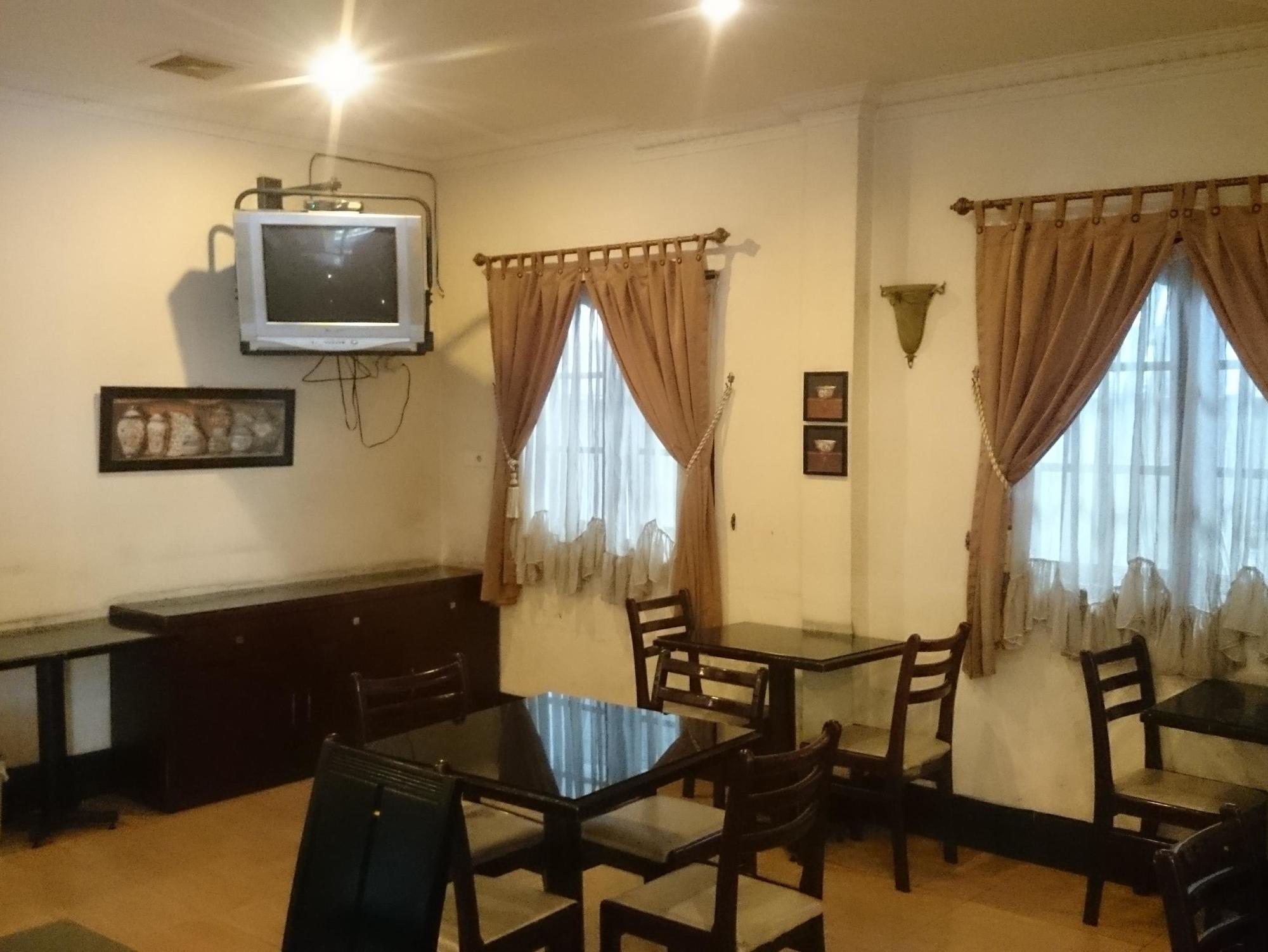 Hotel Citi International Palang Merah Медан Екстериор снимка