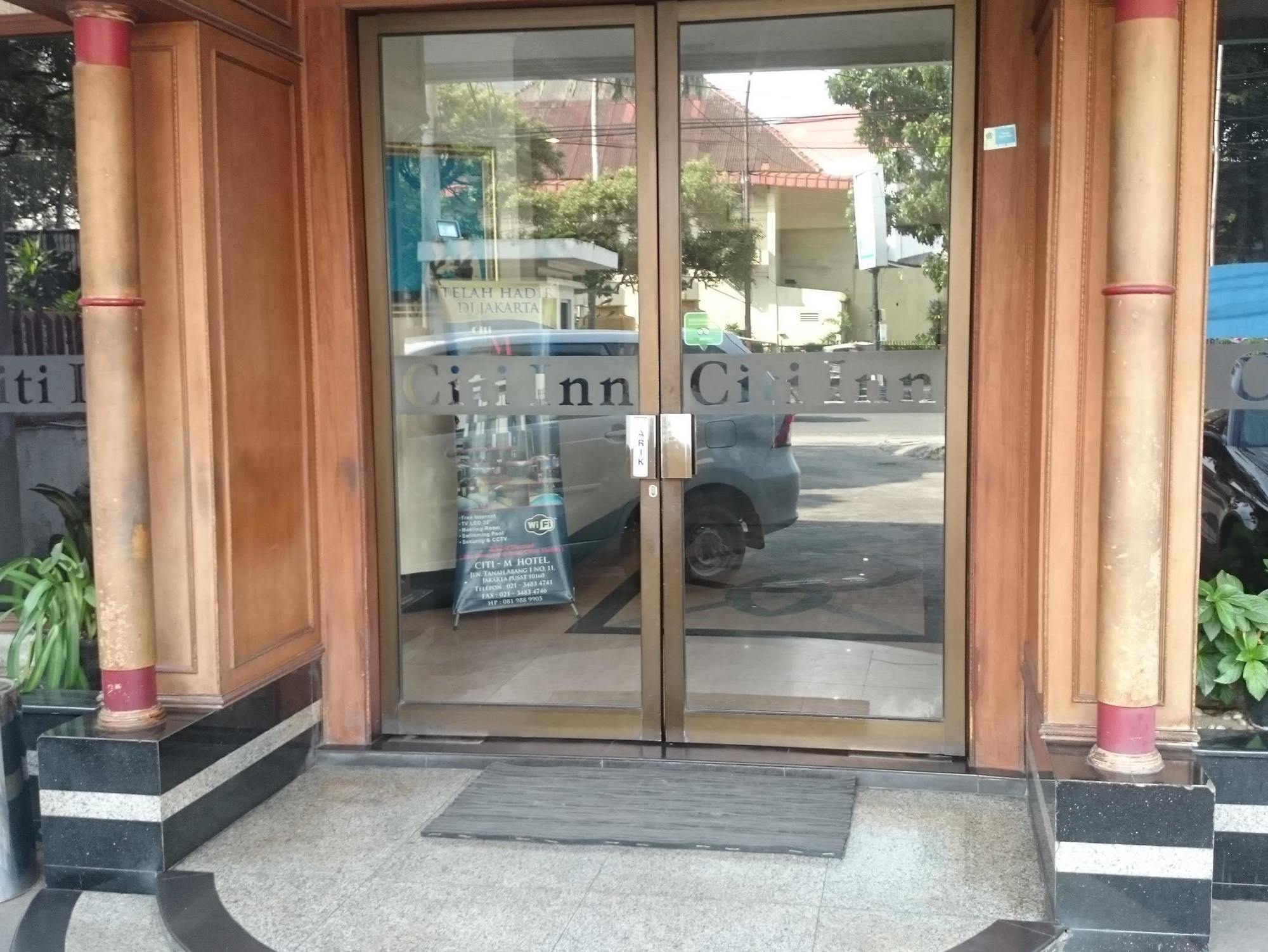Hotel Citi International Palang Merah Медан Екстериор снимка