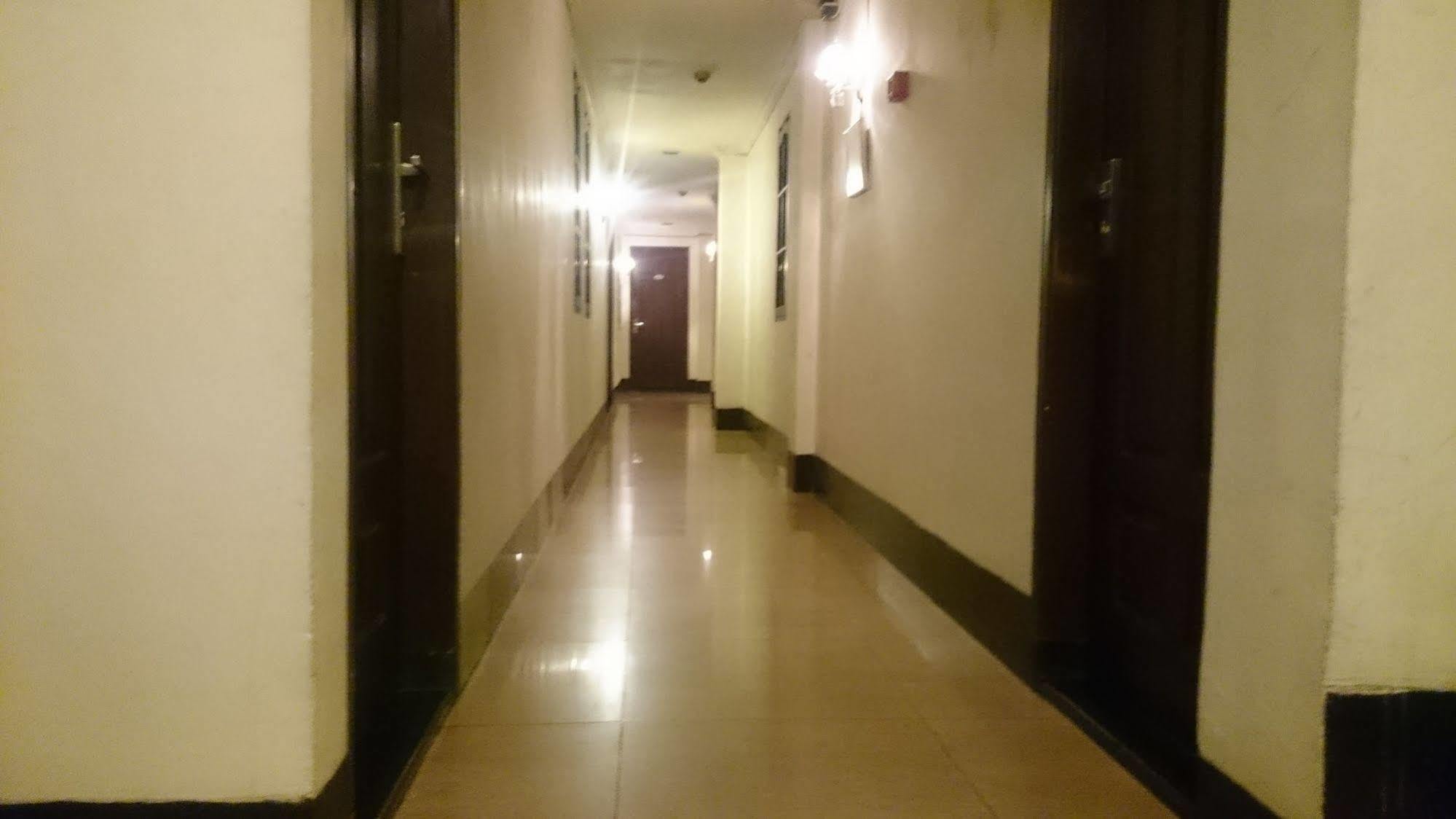 Hotel Citi International Palang Merah Медан Екстериор снимка